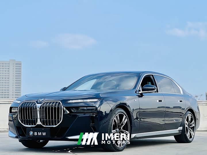 BMW 7 Series 2023 740Li M Sport Package - автомобиль из Китая