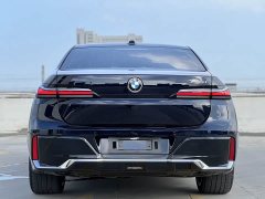 BMW 7 Series 2023 740Li M Sport Package - фото 10