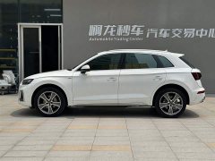 Audi Q5L 2022 45T luxury and dynamic - фото 18