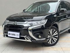 Mitsubishi Outlander 2021 2.4L four-wheel drive exclusive version 7 seats - фото 15