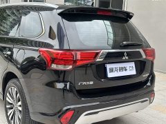 Mitsubishi Outlander 2021 2.4L four-wheel drive exclusive version 7 seats - фото 16