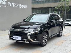 Mitsubishi Outlander 2021 2.4L four-wheel drive exclusive version 7 seats - фото 2