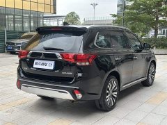 Mitsubishi Outlander 2021 2.4L four-wheel drive exclusive version 7 seats - фото 4