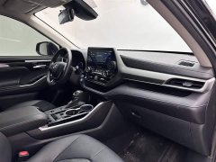 Toyota Highlander 2022 dual engine 2.5L four-wheel drive premium version 7 seats - фото 11