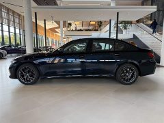 BMW 3 Series 330Li M Sports Night Package - фото 2