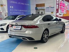 Jaguar XFL 2.0T P250 two-wheel drive exclusive luxury version - фото 4
