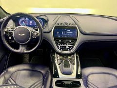 Aston Martin DBX 4.0T V8 Flawless Flame - фото 11