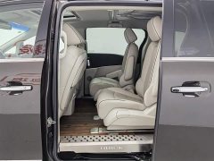 Buick GL8 Land Business Class 652T Luxury - фото 15