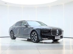 BMW 7 Series 2023 735Li Luxury Line - фото 5