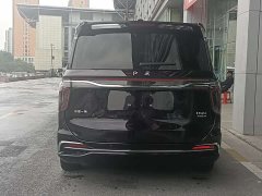Hongqi HQ9 PHEV 2.0T four-wheel drive luxury version - фото 6