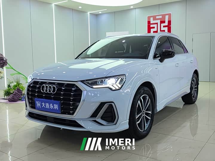 Audi Q3 35 TFSI aggressive and dynamic (1.4T) - автомобиль из Китая
