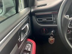 Porsche Macan 2.0T - фото 12