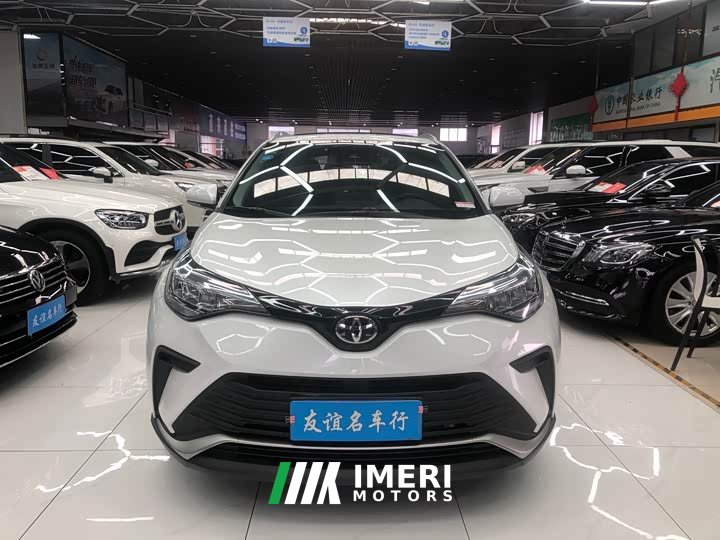 BMW Yize IZOA 2021 2.0L Yixiang Edition - автомобиль из Китая