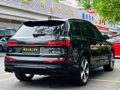 Audi Q7 2022 55 TFSI quattro S line premium - фото 6