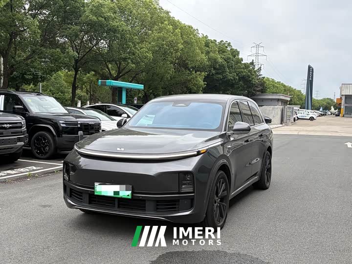 Li Auto Ideal L8 2023 Pro - автомобиль из Китая