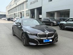 BMW 5 Series (Imported) 2024 525i M Sports Package - фото 3