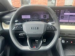 Audi Q5L 2.0T Exclusive Edition for Ten Million Users - фото 10