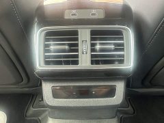 Audi Q5L 2.0T Exclusive Edition for Ten Million Users - фото 16