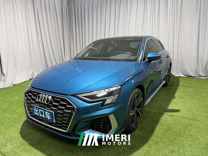 Audi A3 Sportback 35 TFSI stylish and sporty - автомобиль из Китая