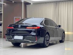BMW 7 Series 2023 735Li M Sports Package - фото 18