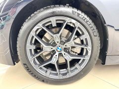 BMW 3 Series 2024 330Li M Sports Night Package - фото 7