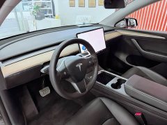 Tesla Model Y long-range all-wheel drive version - фото 15