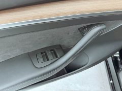 Tesla Model 3 2022 rear-wheel drive version - фото 16