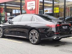 Mercedes-Benz E-Class E 300 L Fashionable and Sporty - фото 7