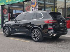 BMW X5 2022 facelift xDrive 30Li exclusive M sports package - фото 3