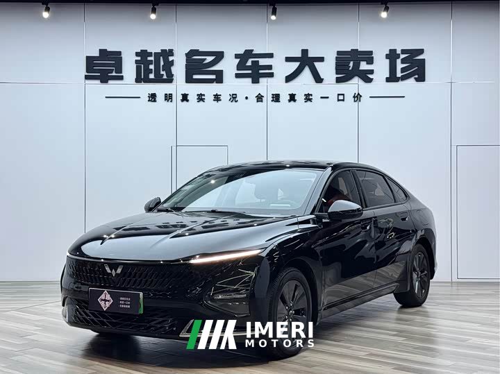 Wuling Starlight 2023 70 Standard Edition - автомобиль из Китая