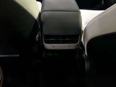 Tesla Model 3 rear-wheel drive version - фото 9