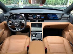 Li Auto ONE 2021 Extended-Range 6-Seater - фото 8