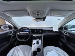 BMW Roewe RX5 New Energy eRX5 Super Hybrid Superior Edition - фото 8