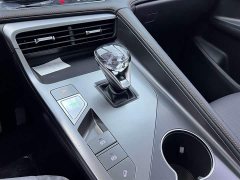 BMW Roewe RX5 New Energy eRX5 Super Hybrid Superior Edition - фото 16