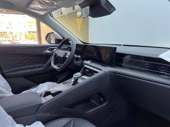 BMW Roewe RX5 New Energy eRX5 Super Hybrid Superior Edition - фото 20