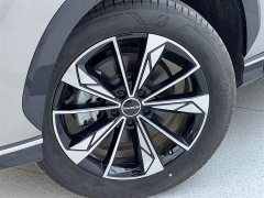 BMW Roewe RX5 New Energy eRX5 Super Hybrid Superior Edition - фото 5