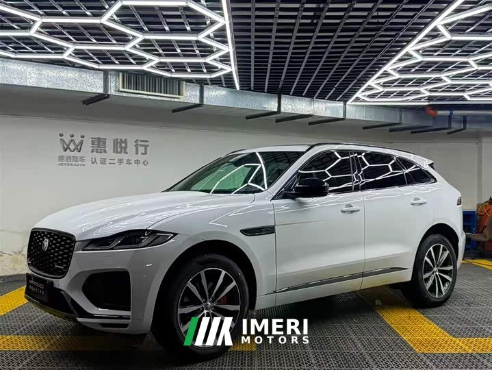 Jaguar F-PACE 2024 P250 R-Dynamic SE