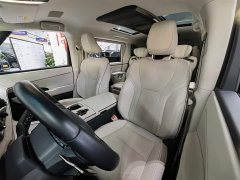 Lexus LM 2023 500h six-seater premium version - фото 15