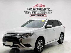 Mitsubishi Outlander 2021 2.0L 2WD Entry-Level 5-Seater - фото 1