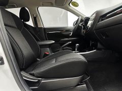 Mitsubishi Outlander 2021 2.0L 2WD Entry-Level 5-Seater - фото 19