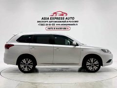 Mitsubishi Outlander 2021 2.0L 2WD Entry-Level 5-Seater - фото 5