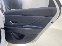 Lexus Elantra 1.5L CVT LUX Premium Edition - фото 16