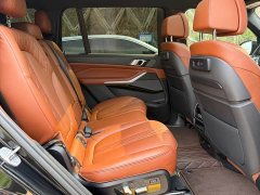 BMW X7 xDrive40i US version - фото 13