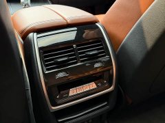 BMW X7 xDrive40i US version - фото 18