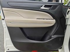 Trumpchi M6 270T DCT Elite Edition (seven seats) - фото 12