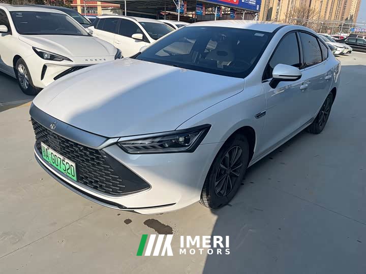 BYD Qin PLUS 2024 Honor Edition DM-i 55KM Leading Type - автомобиль из Китая