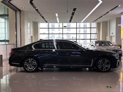 BMW 7 Series 730Li M Sports Package - фото 4
