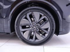 Li Auto Ideal L9 Pro - фото 6