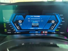 BMW XM Base - фото 13