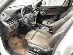 BMW X1 sDrive20Li fashionable - фото 7